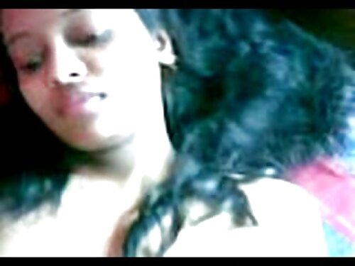 Kuss küsste einen dü ...