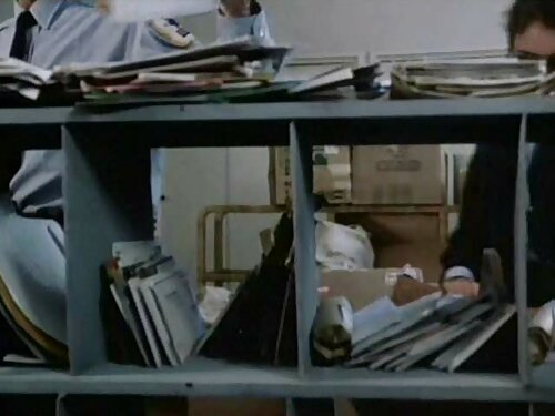 Sie nahm einen blaue ...