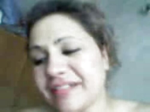 Katrina Jade spreizt ...