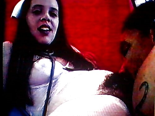 Elegante schöne Brün ...