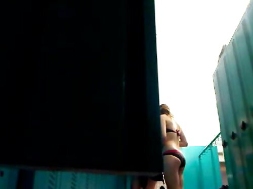 Anna bei der Arbeit  ...