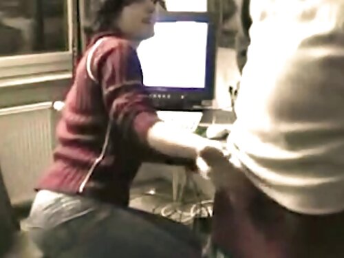 Er küsste und ließ e ...