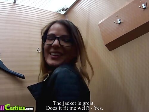 Die Turnerin goss Öl ...