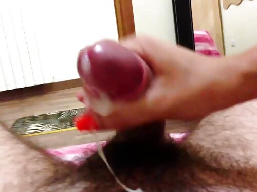 vollbusige Blondine  ...