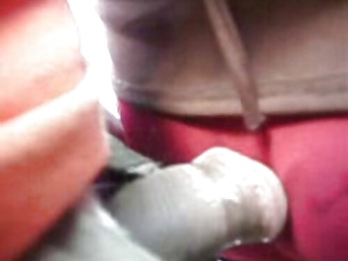 Polizist küsst porno ...