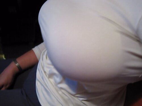 Asa Akira wagt doppe ...