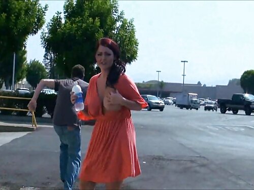 Vollbusige Sexarbeit ...