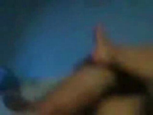 Eine Frau in Öl küss ...